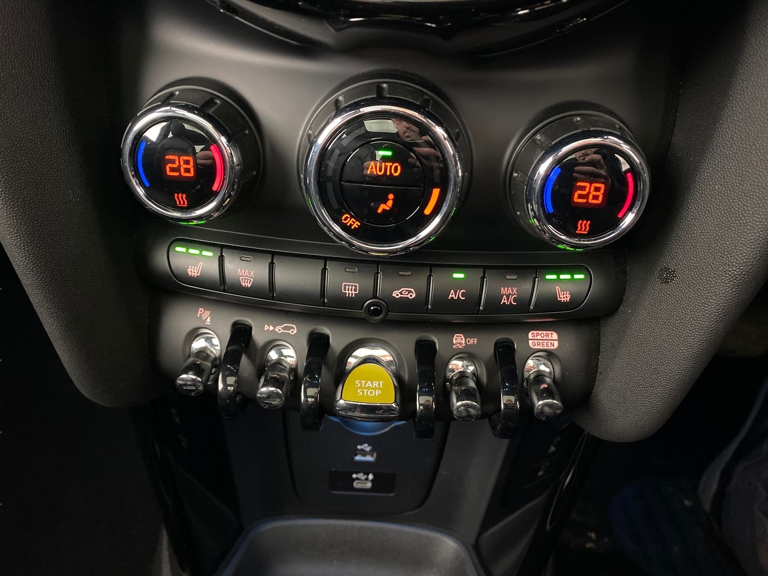 Used MINI Electric Hatch 2021 for sale - 76901789: Photo 20