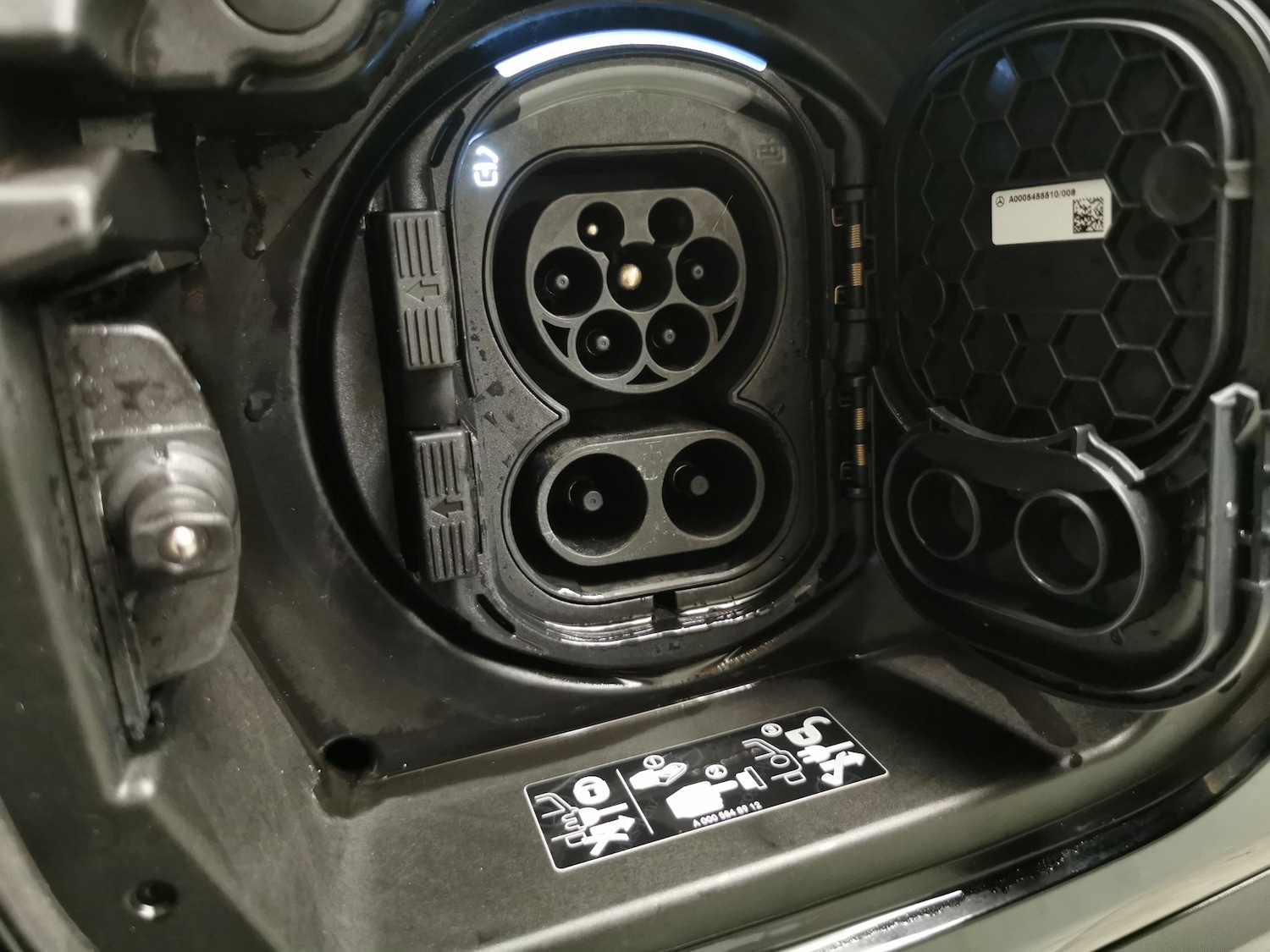 Used Mercedes-Benz EQB 2022 for sale - 76113290: Photo 41
