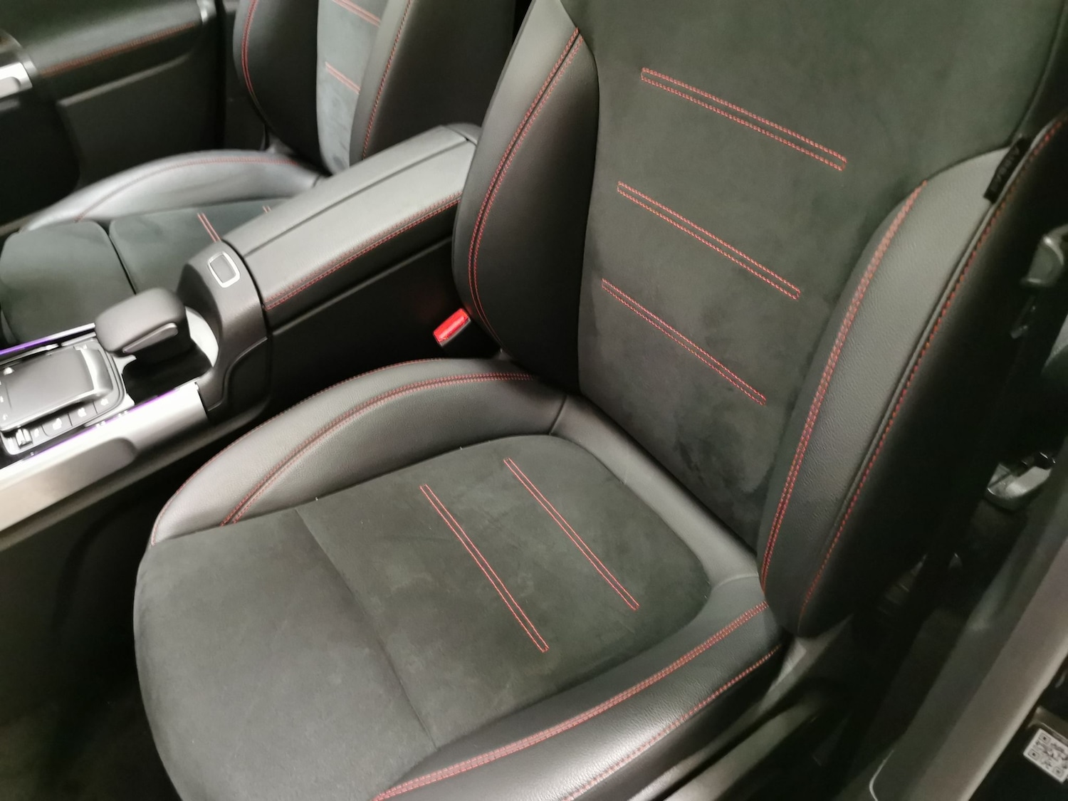 Used Mercedes-Benz EQB 2022 for sale - 76113290: Photo 9