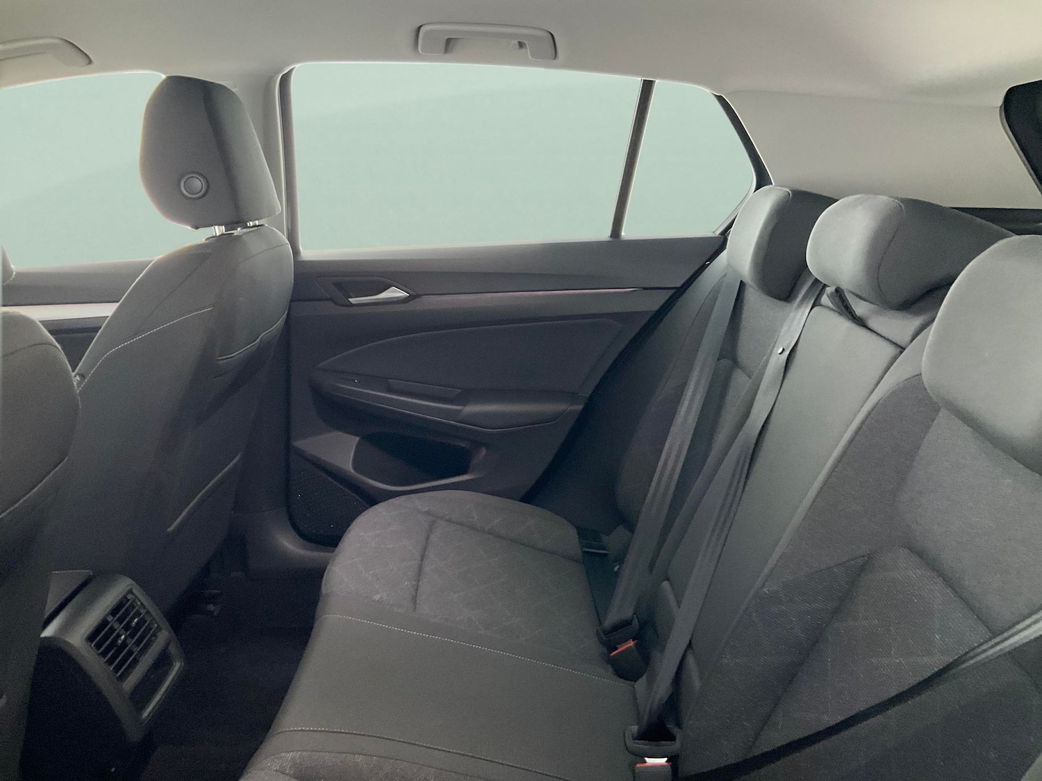 Used Volkswagen Golf 2023 for sale - 76420796: Photo 31