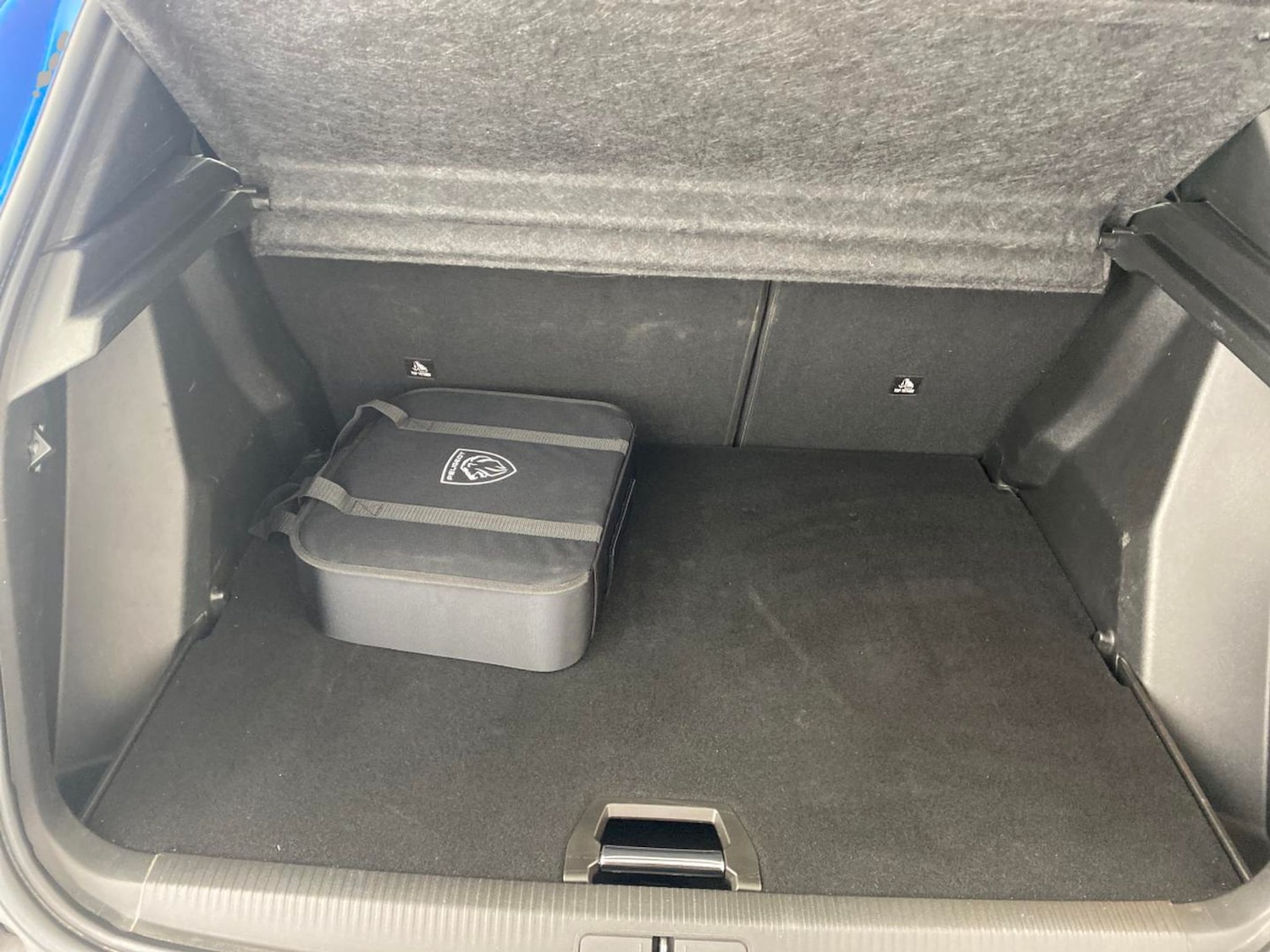 Used Peugeot 2008 2024 for sale - 76762893: Photo 7