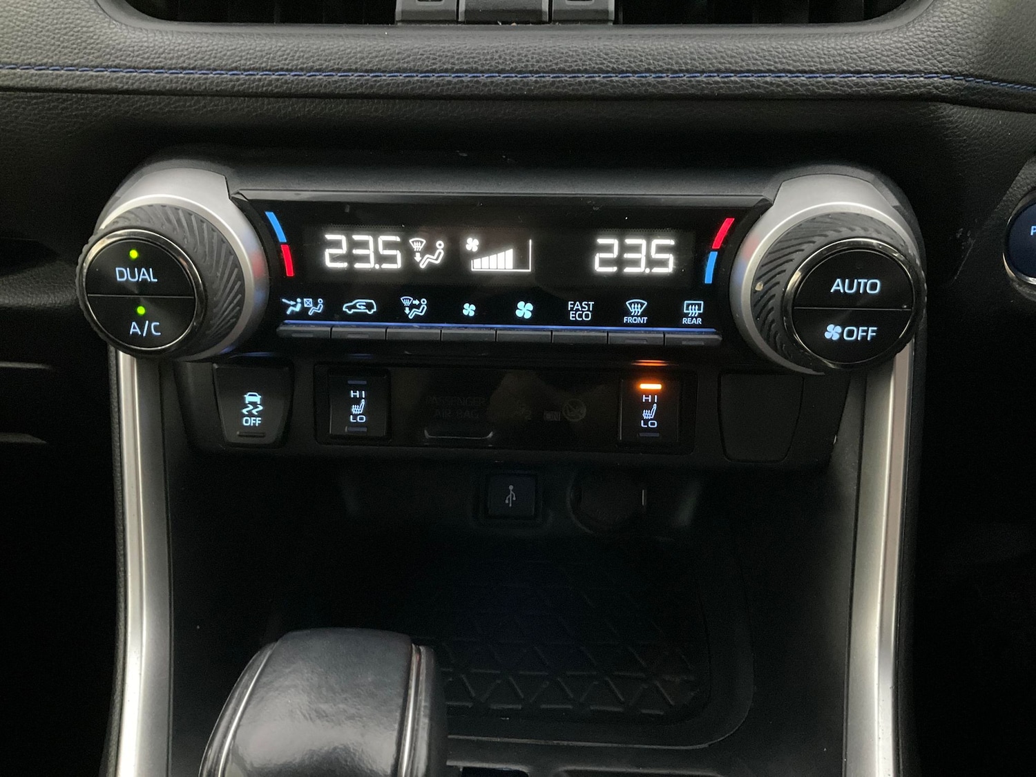 Used Toyota RAV4 2021 for sale - 77170882: Photo 18