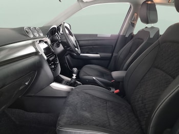 Used Suzuki Vitara 2023 for sale - 76242353: Photo
