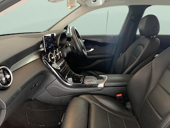 Used Mercedes-Benz GLC 2020 for sale - 75872304: Photo