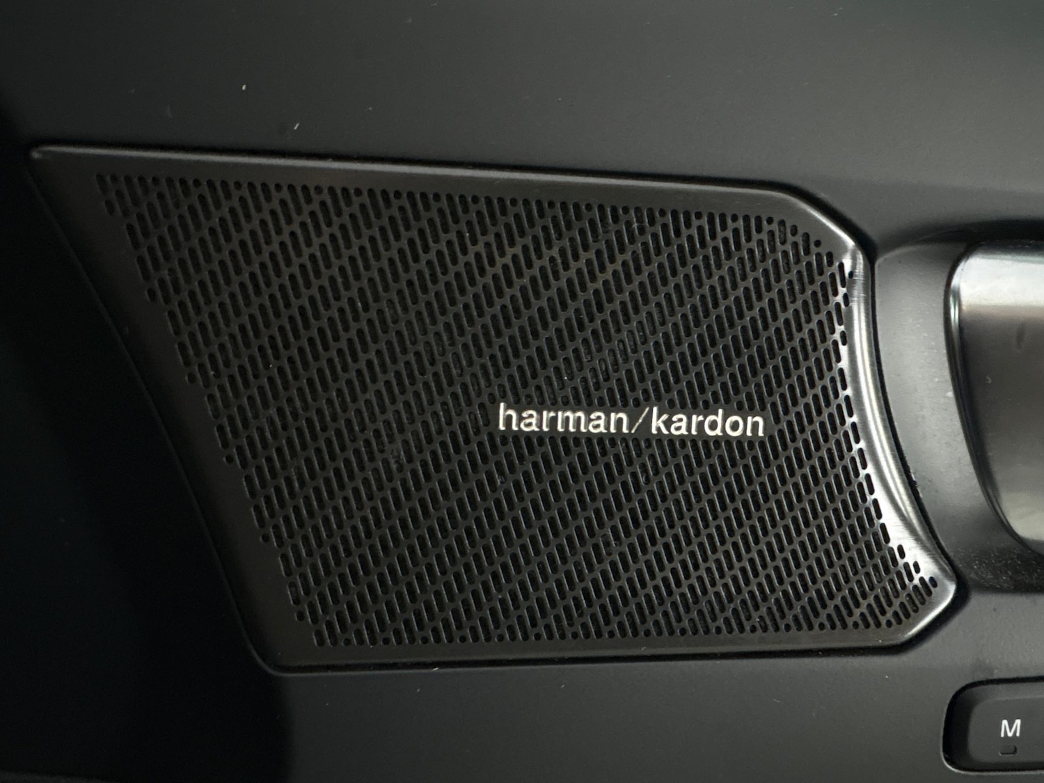 Used Volvo C40 2023 for sale - 78199633: Photo 6