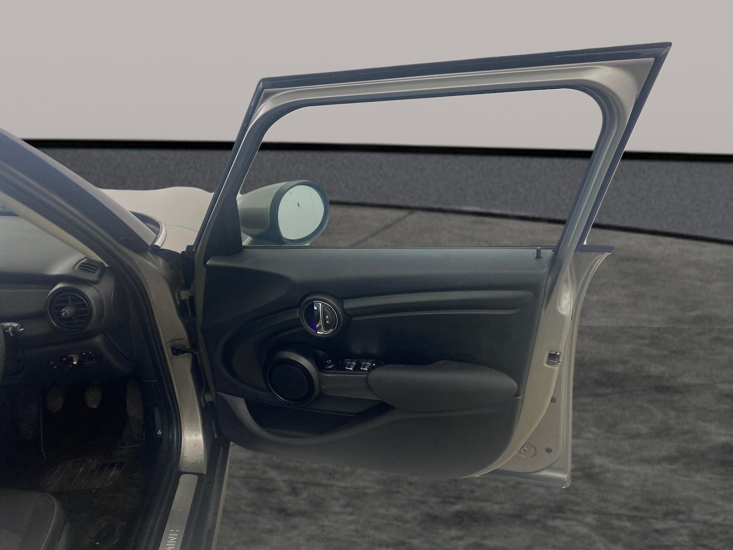 Used MINI Hatch 2019 for sale - 77543461: Photo 23