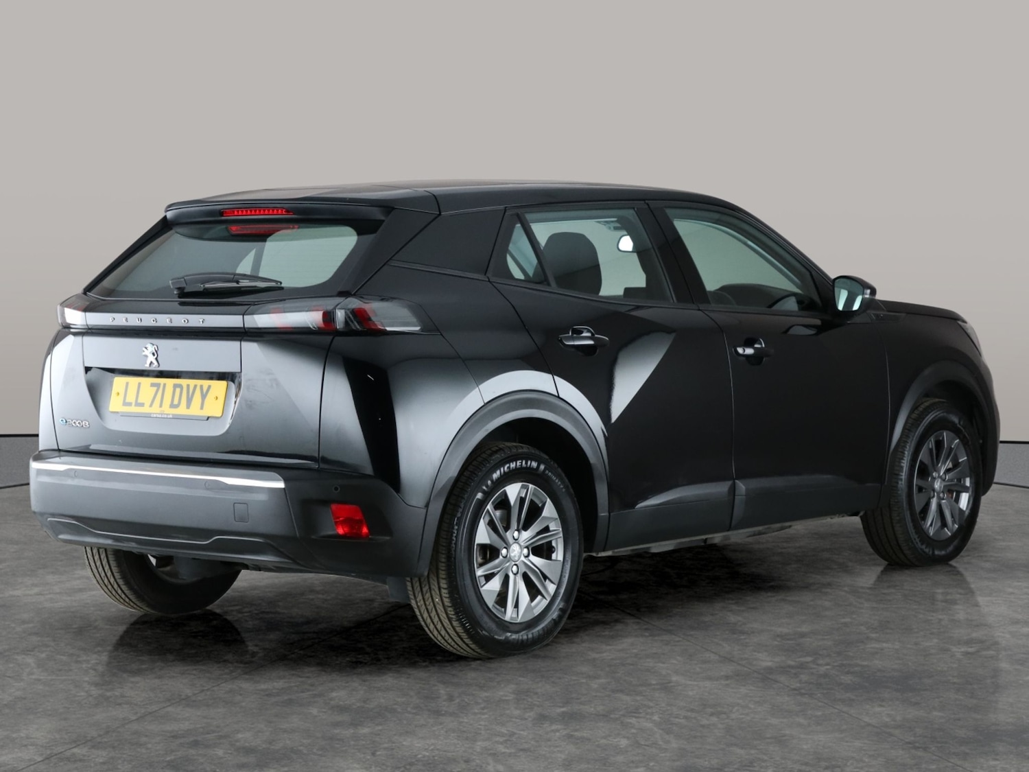 Used Peugeot E-2008 2021 for sale - 77076098: Photo 10