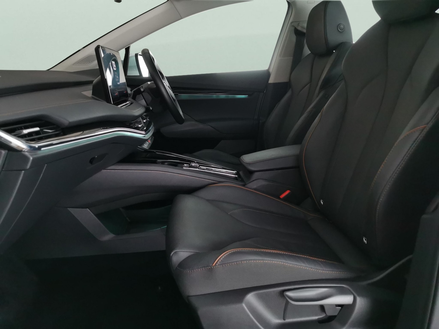 Used Skoda Enyaq 2023 for sale - 77579302: Photo 4