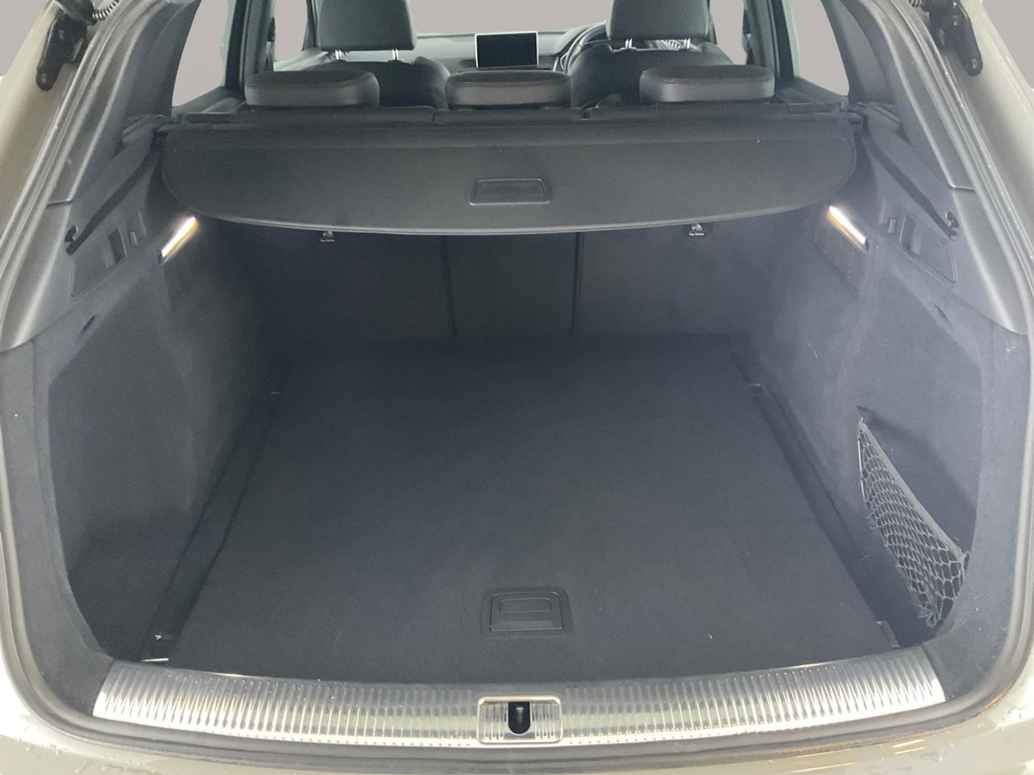 Used Audi Q5 2019 for sale - 76384787: Photo 45