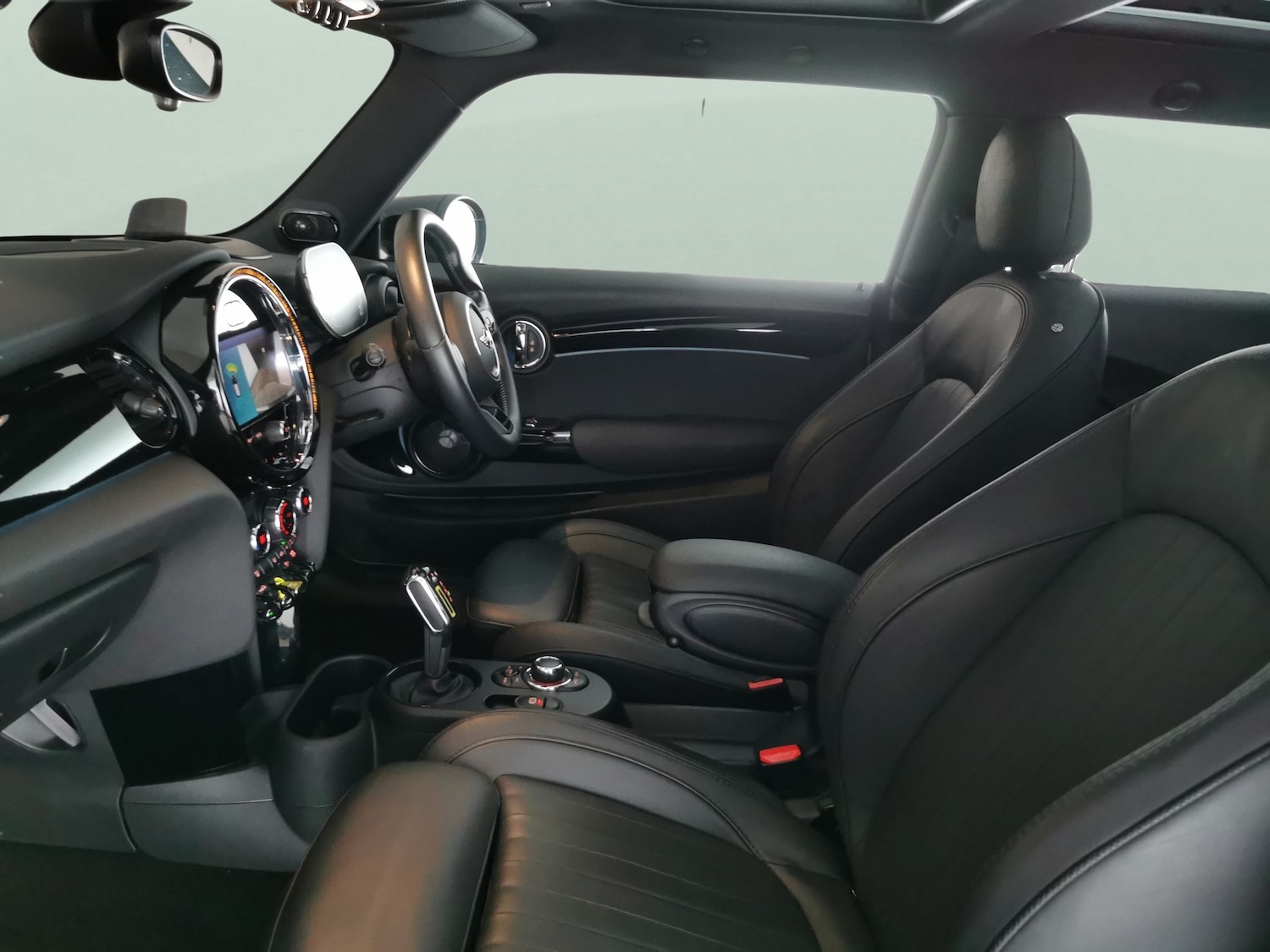 Used MINI Hatch 2022 for sale - 77134410: Photo 4