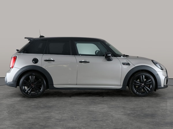 Used MINI Hatch 2021 for sale - 76242326: Photo 11