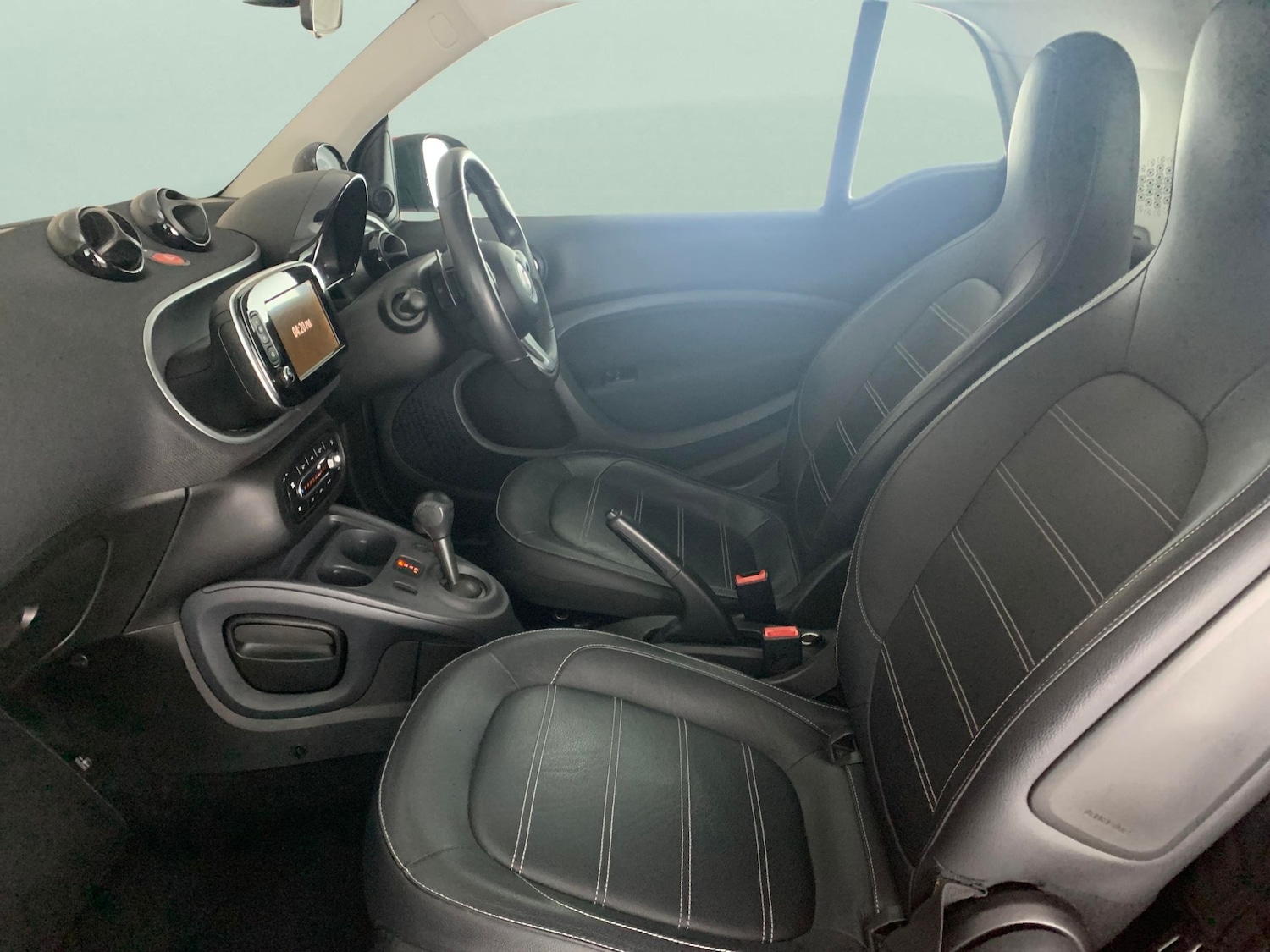 Used smart fortwo 2017 for sale - 77094406: Photo 4