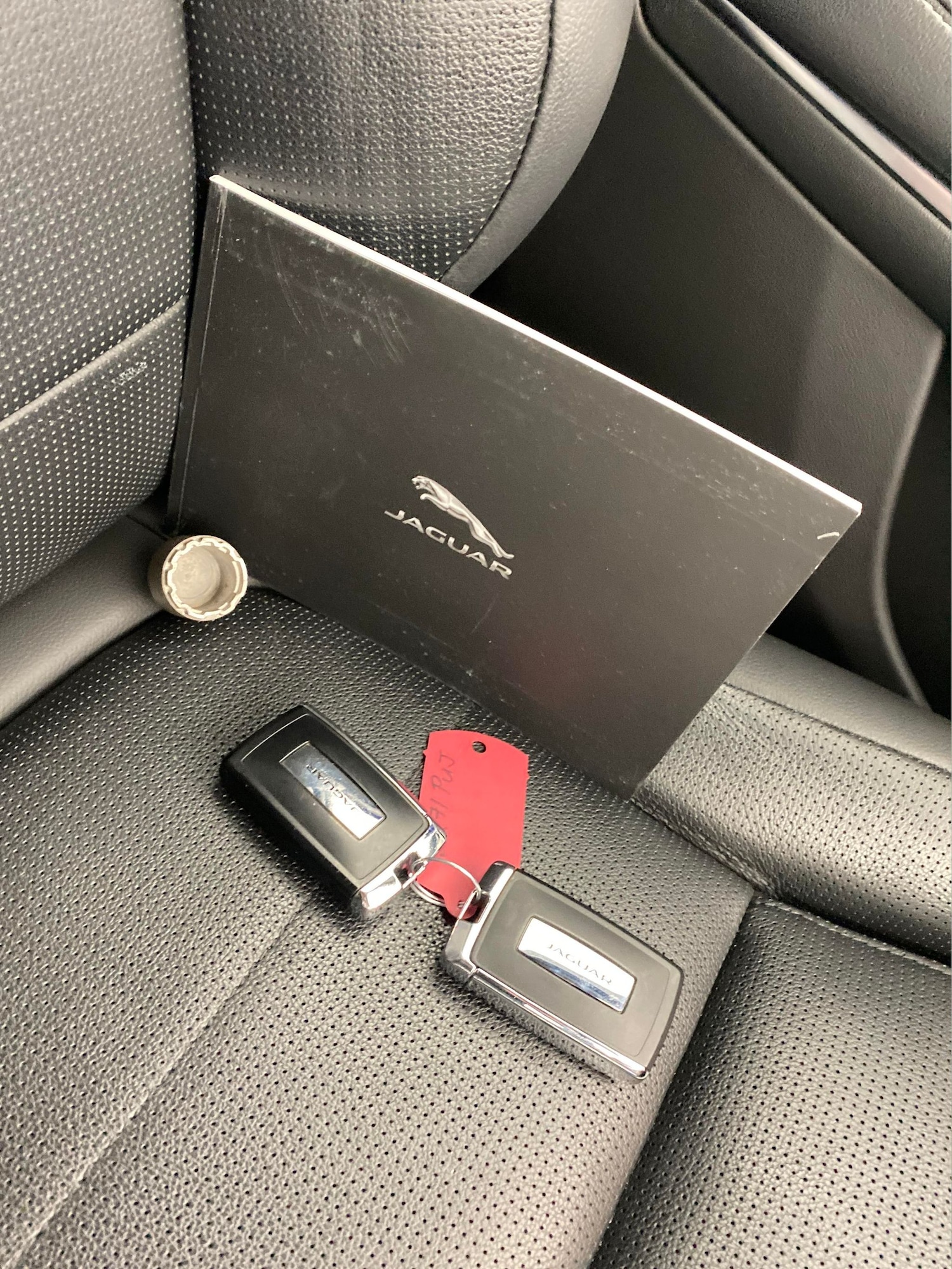 Used Jaguar F-Pace 2021 for sale - 76682122: Photo 32