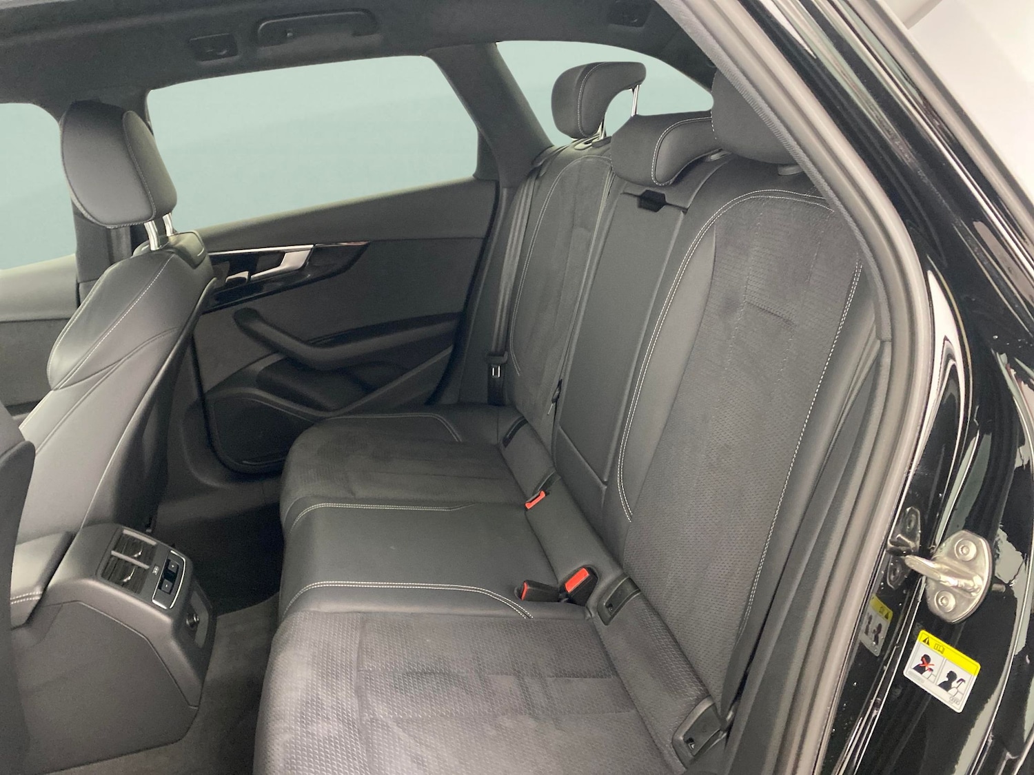 Used Audi A4 2023 for sale - 76577988: Photo 25