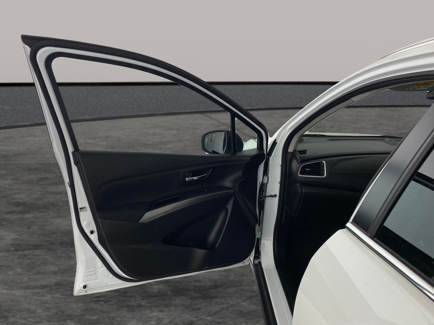 Used Suzuki SX4 S-Cross 2023 for sale - 77180368: Photo 23