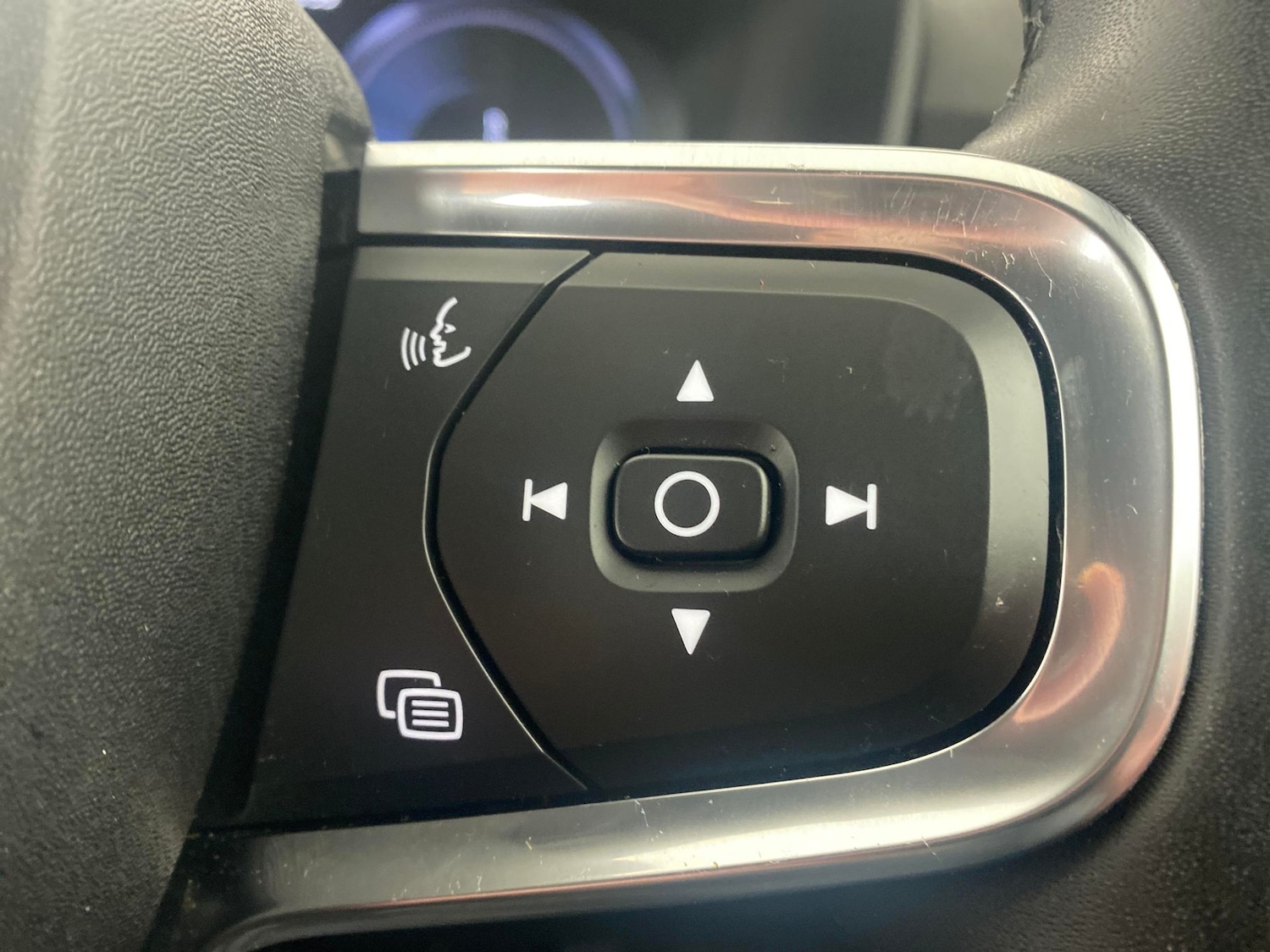 Used Volvo XC40 2022 for sale - 77614987: Photo 19