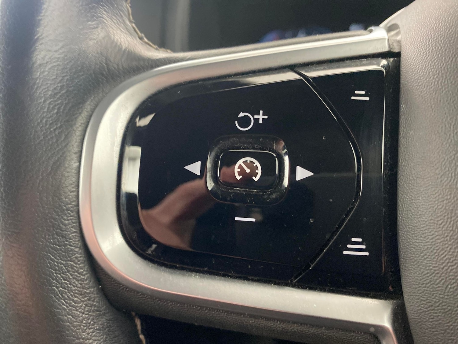 Used Volvo V90 2019 for sale - 77663219: Photo 18