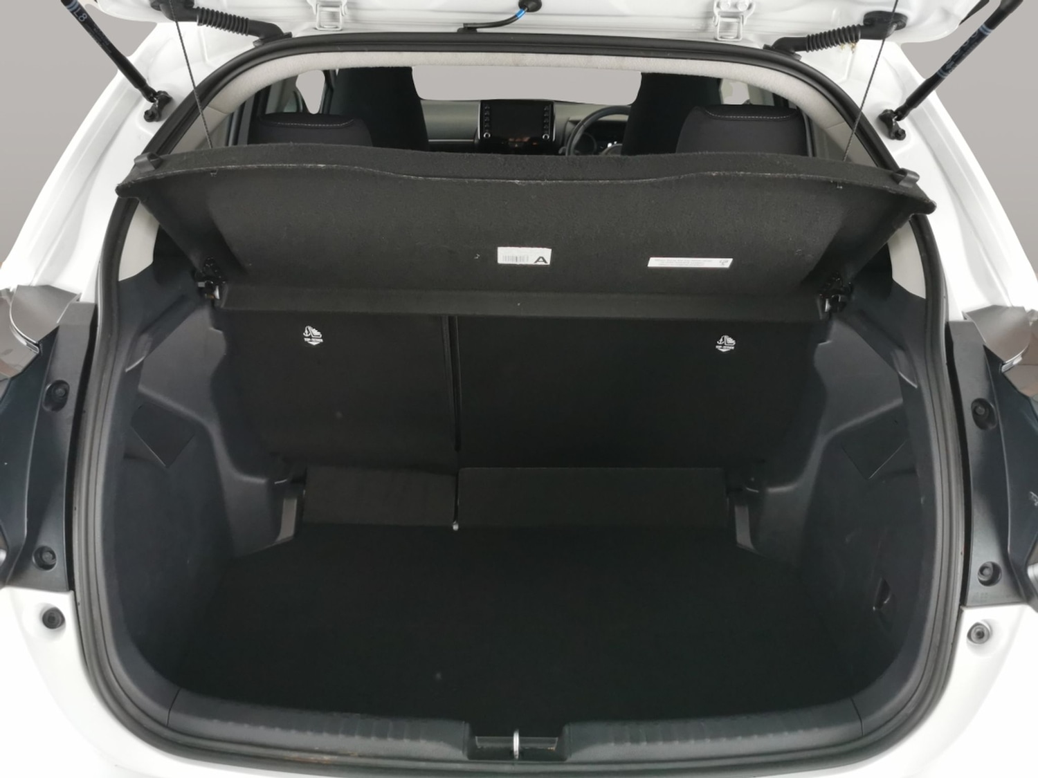 Used Toyota Yaris 2023 for sale - 76194326: Photo 28