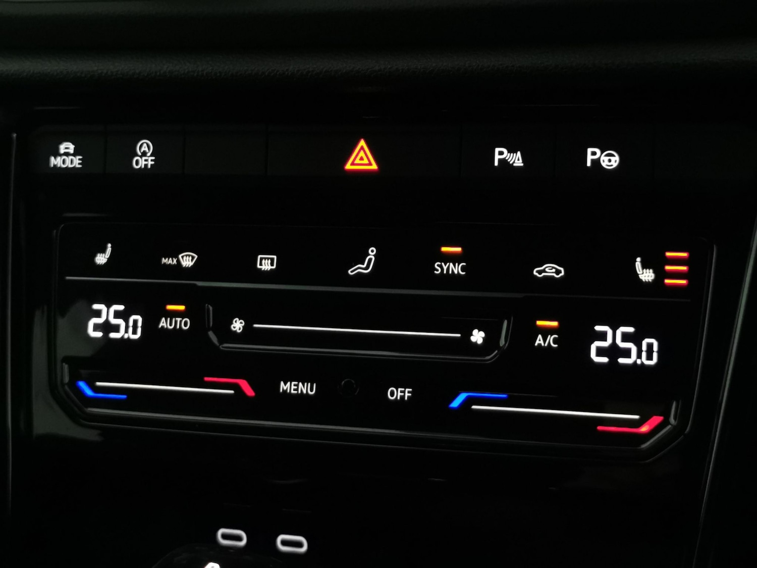 Used Volkswagen T-Roc 2022 for sale - 76410909: Photo 26