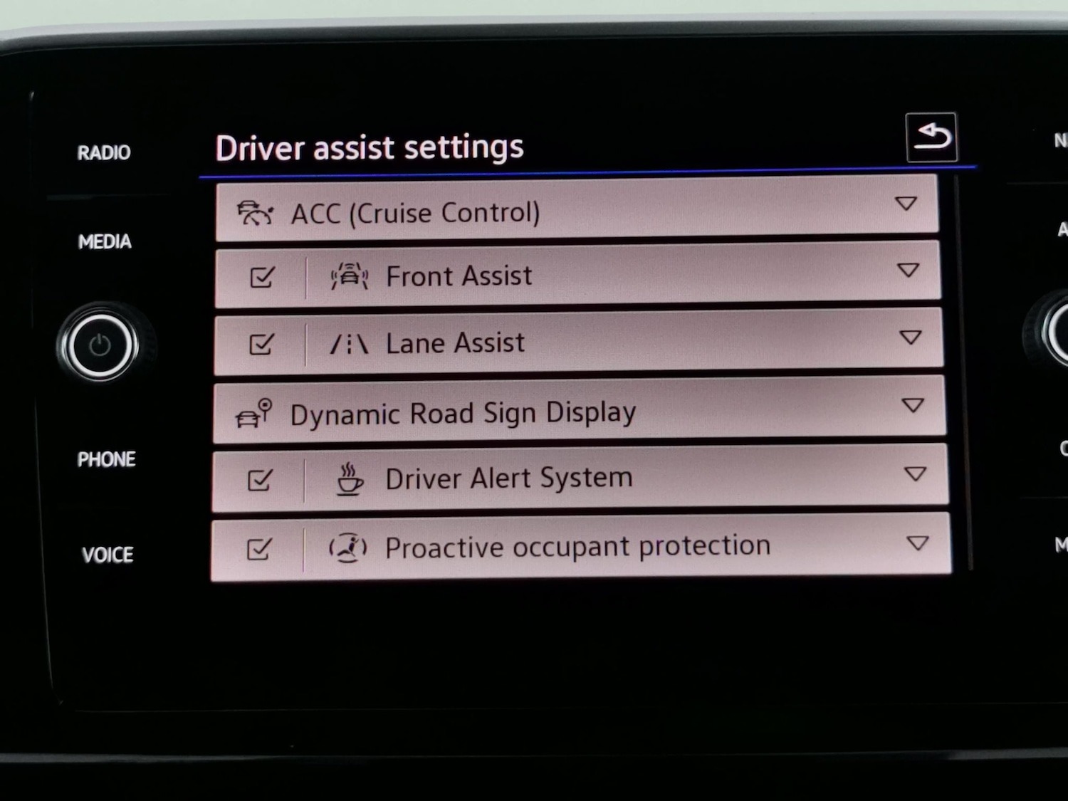 Used Volkswagen T-Roc 2022 for sale - 76410909: Photo 32