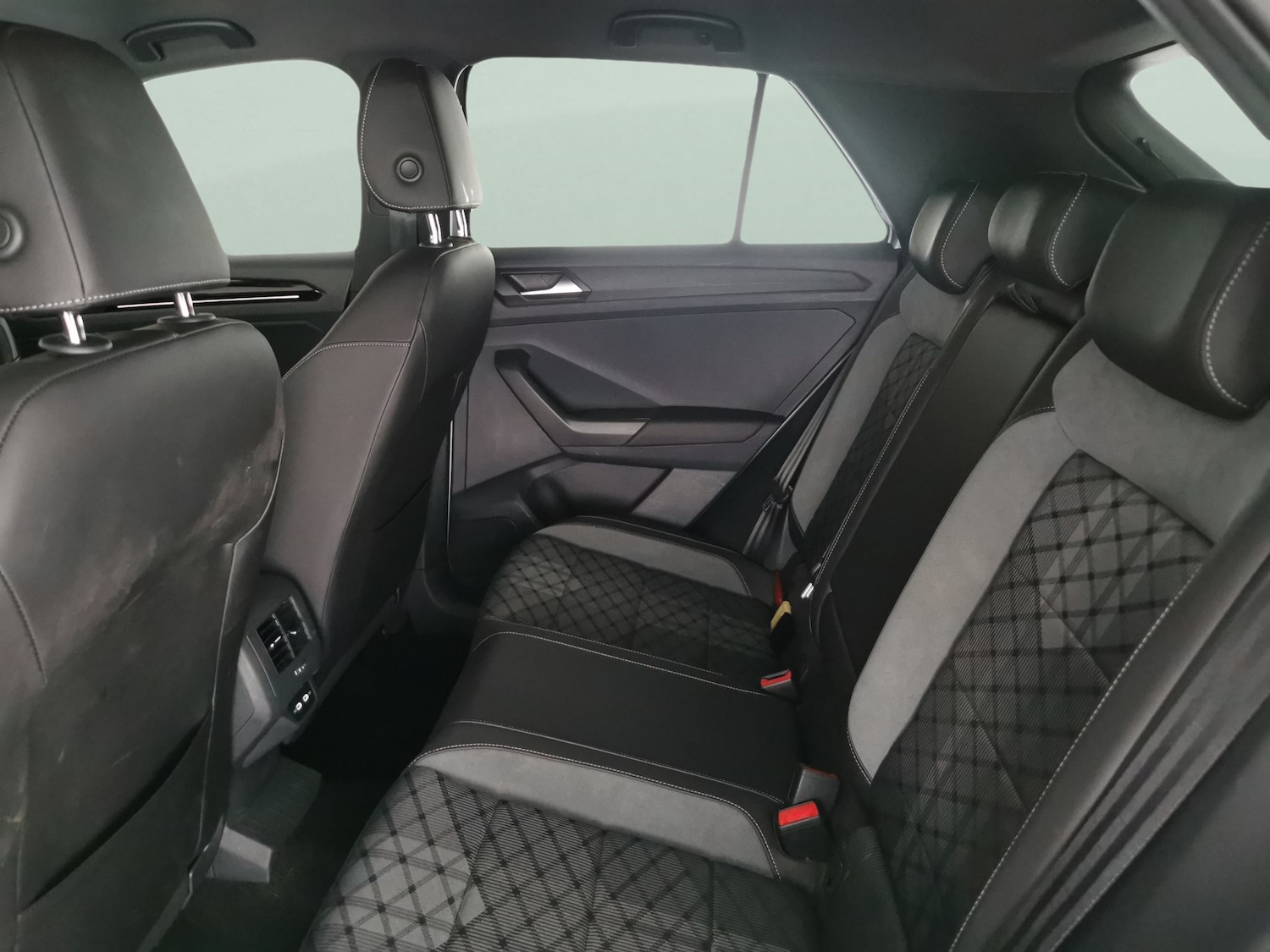 Used Volkswagen T-Roc 2022 for sale - 76410909: Photo 39