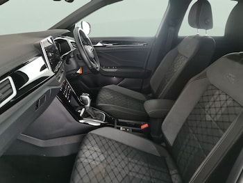 Used Volkswagen T-Roc 2022 for sale - 76410909: Photo