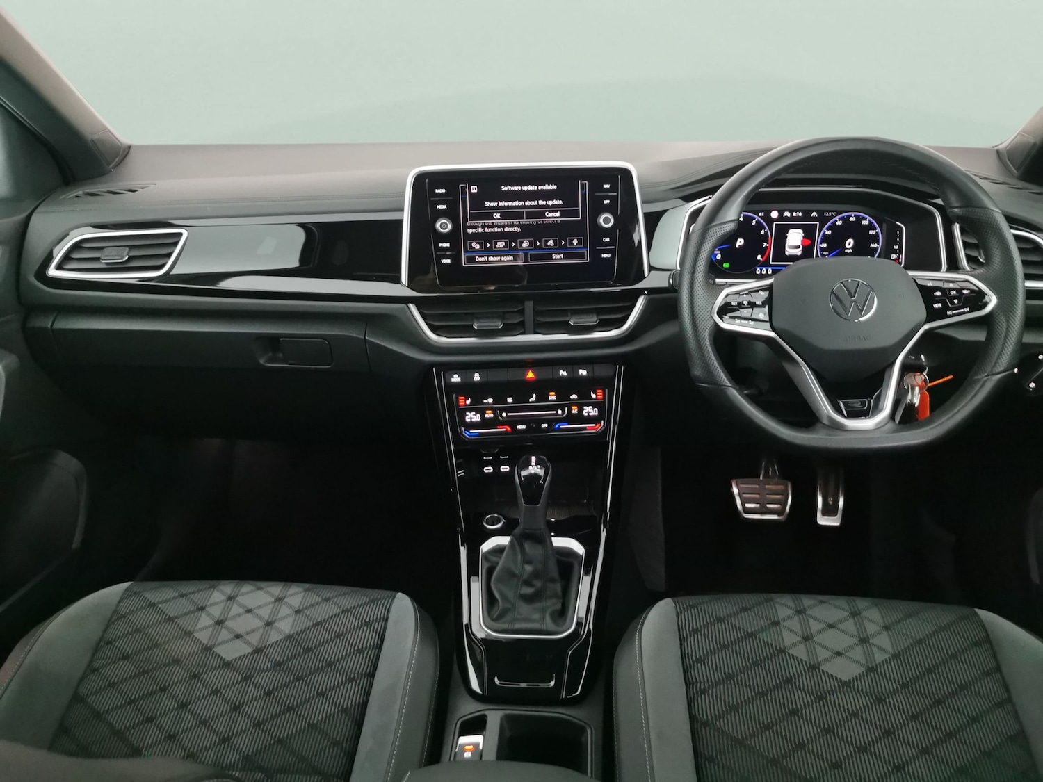 Used Volkswagen T-Roc 2022 for sale - 76410909: Photo 9