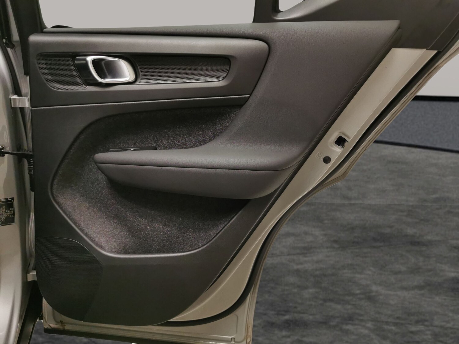 Used Volvo XC40 2024 for sale - 77579316: Photo 27