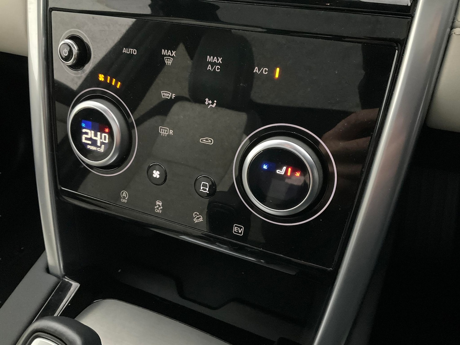 Used Land Rover Discovery Sport 2022 for sale - 77012161: Photo 24