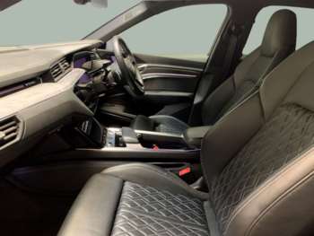 Used Audi e-tron  for sale - 74915519: Photo