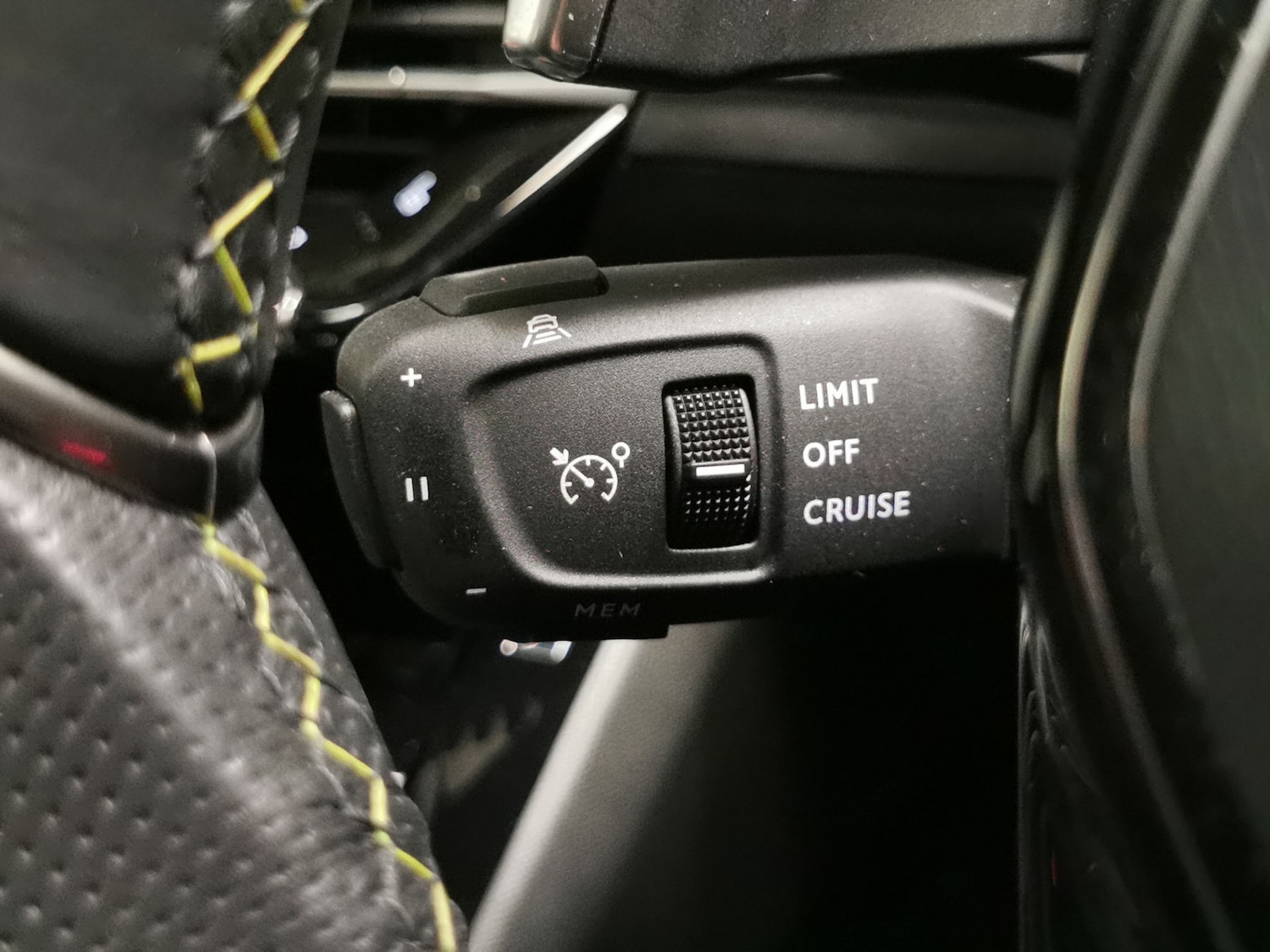 Used Peugeot 208 2022 for sale - 77418019: Photo 19