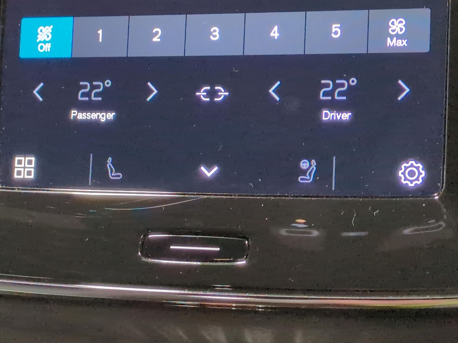 Used Volvo XC40 2023 for sale - 76519556: Photo 19