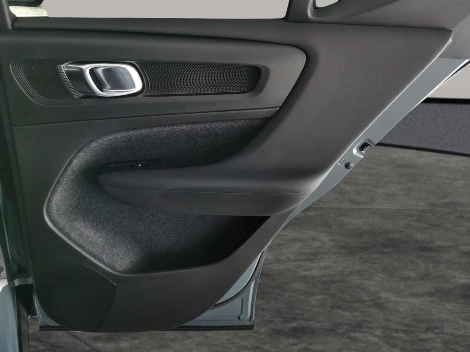 Used Volvo XC40 2023 for sale - 76519556: Photo 31