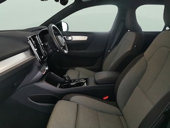 Used Volvo XC40 2023 for sale - 76519556: Photo