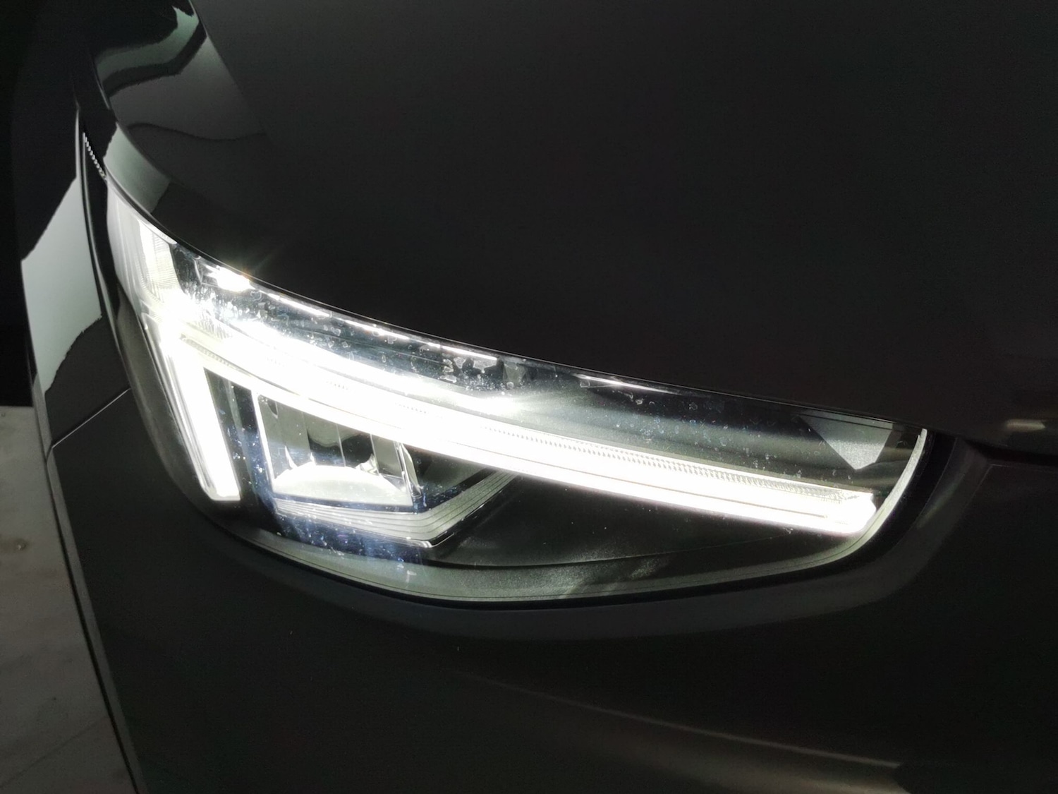 Used Volvo XC40 2023 for sale - 76519556: Photo 5