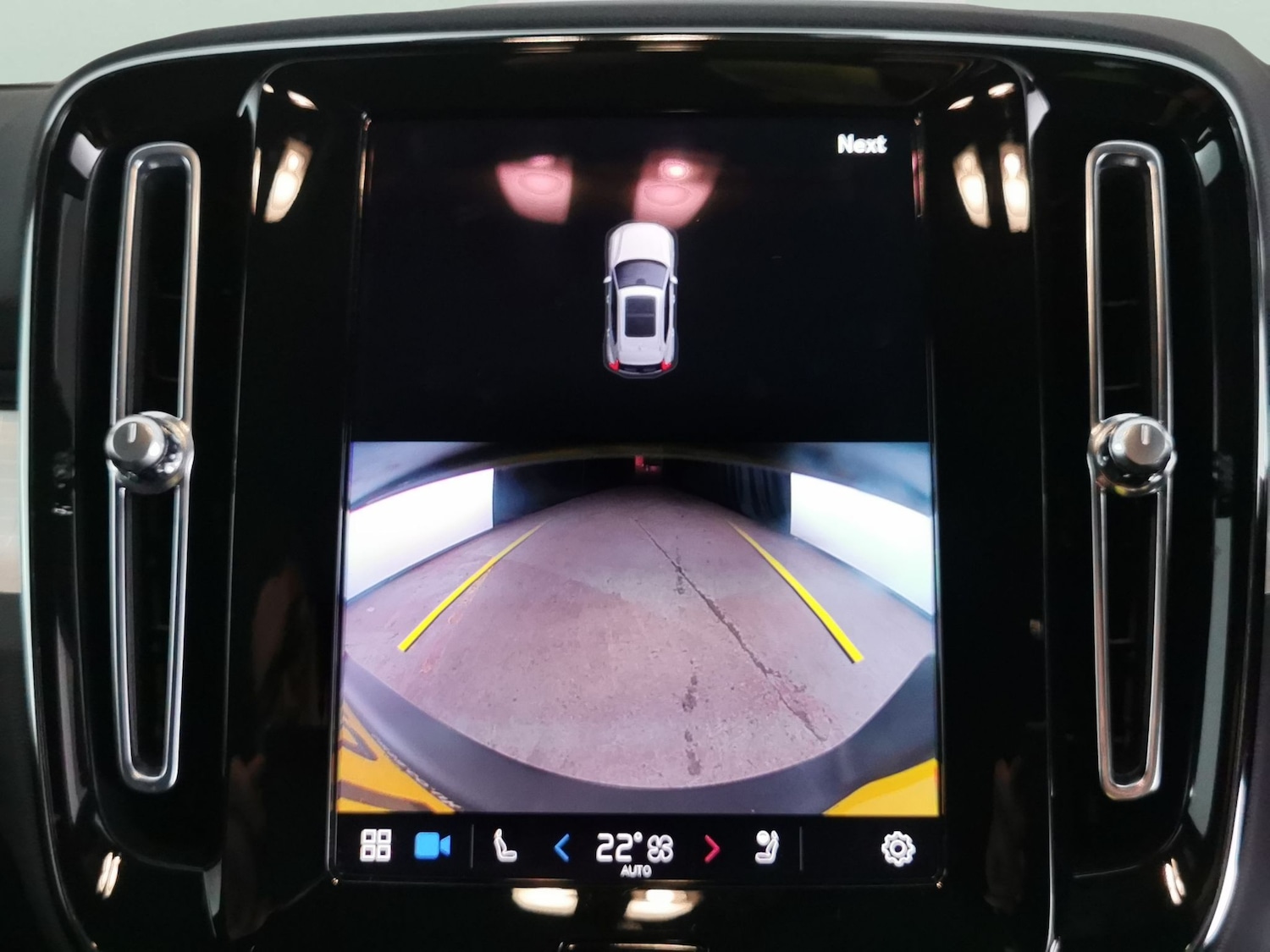 Used Volvo XC40 2023 for sale - 76519556: Photo 6