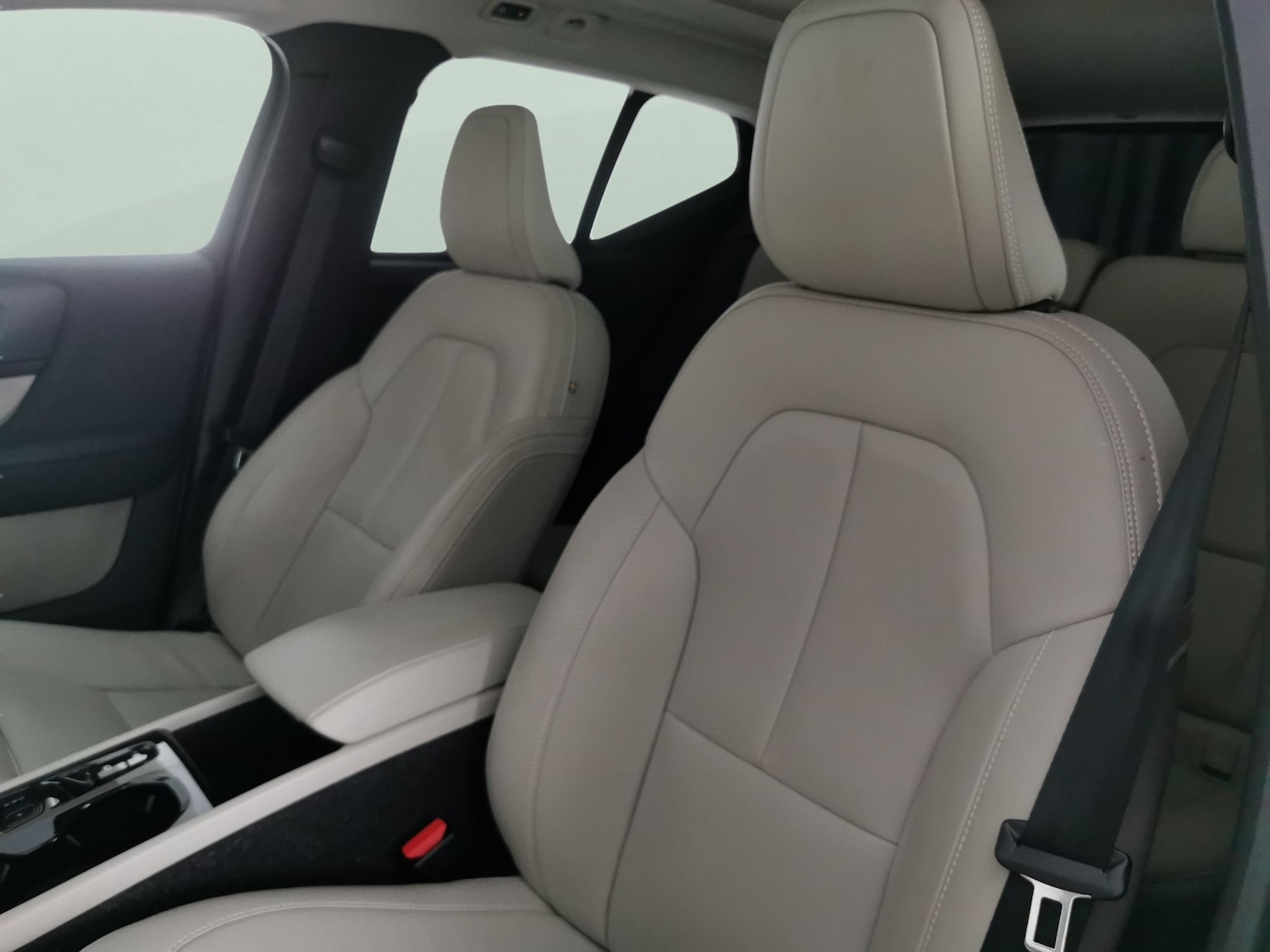 Used Volvo XC40 for sale - 77245891: Photo 9