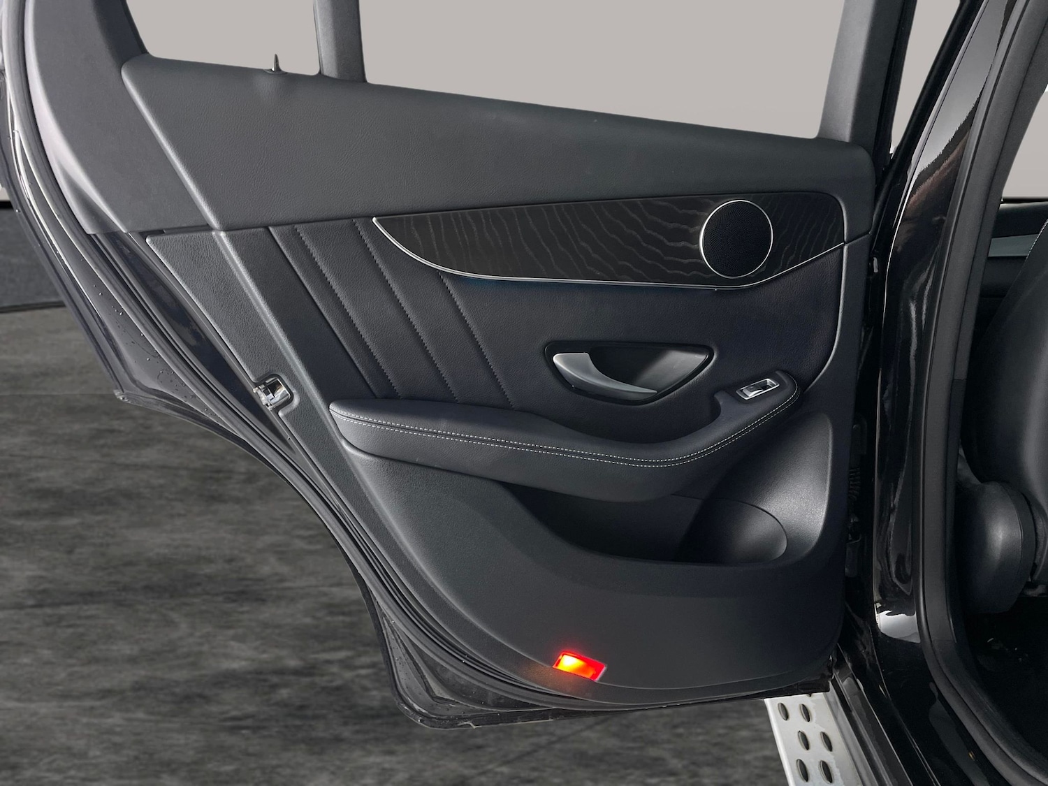 Used Mercedes-Benz GLC 2018 for sale - 77234329: Photo 30