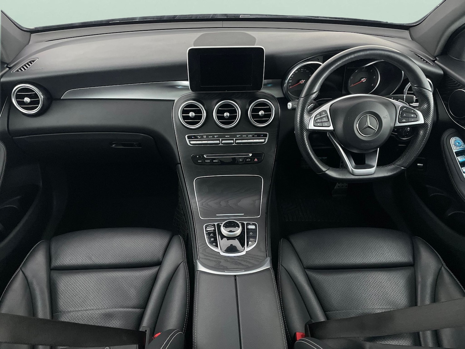 Used Mercedes-Benz GLC 2018 for sale - 77234329: Photo 9