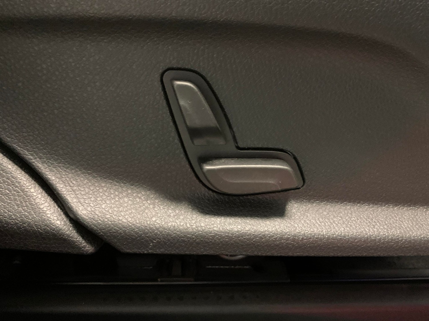 Used Mercedes-Benz EQC 2022 for sale - 76515153: Photo 17