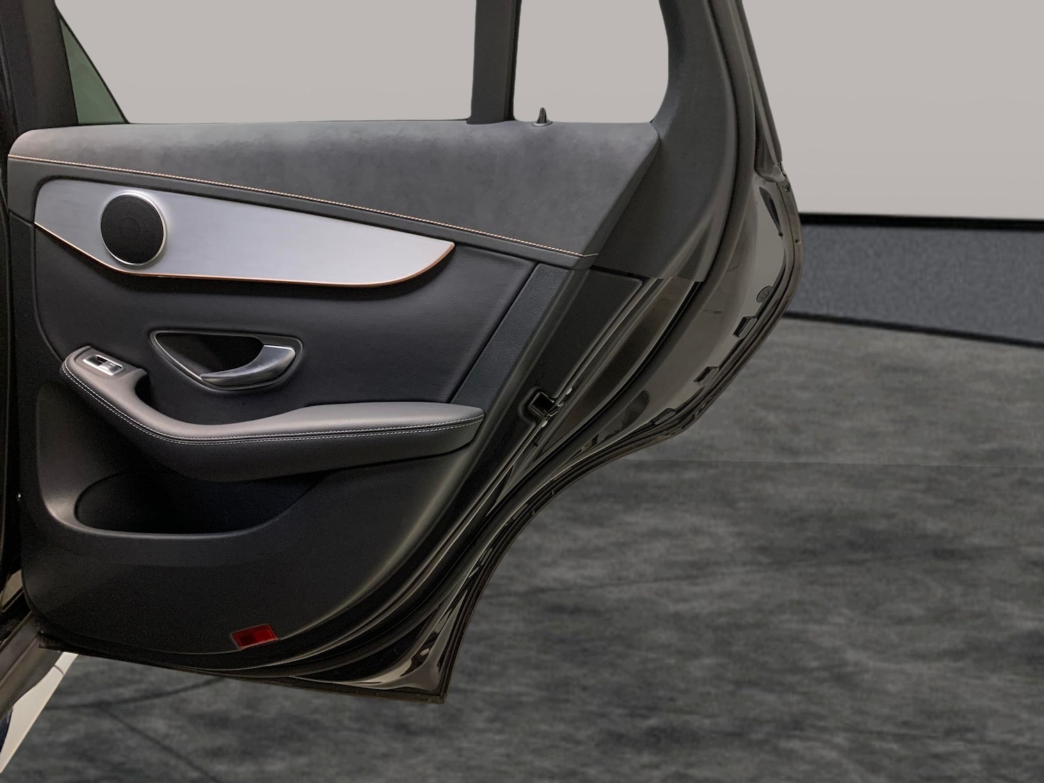 Used Mercedes-Benz EQC 2022 for sale - 76515153: Photo 38