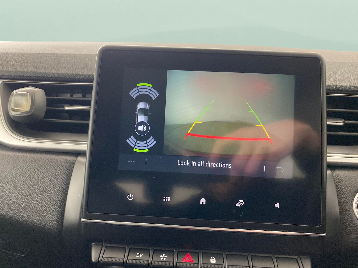 Used Renault Captur for sale - 77318589: Photo 15