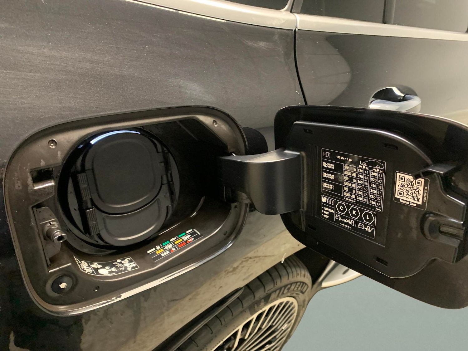 Used Mercedes-Benz EQC 2023 for sale - 77557052: Photo 29