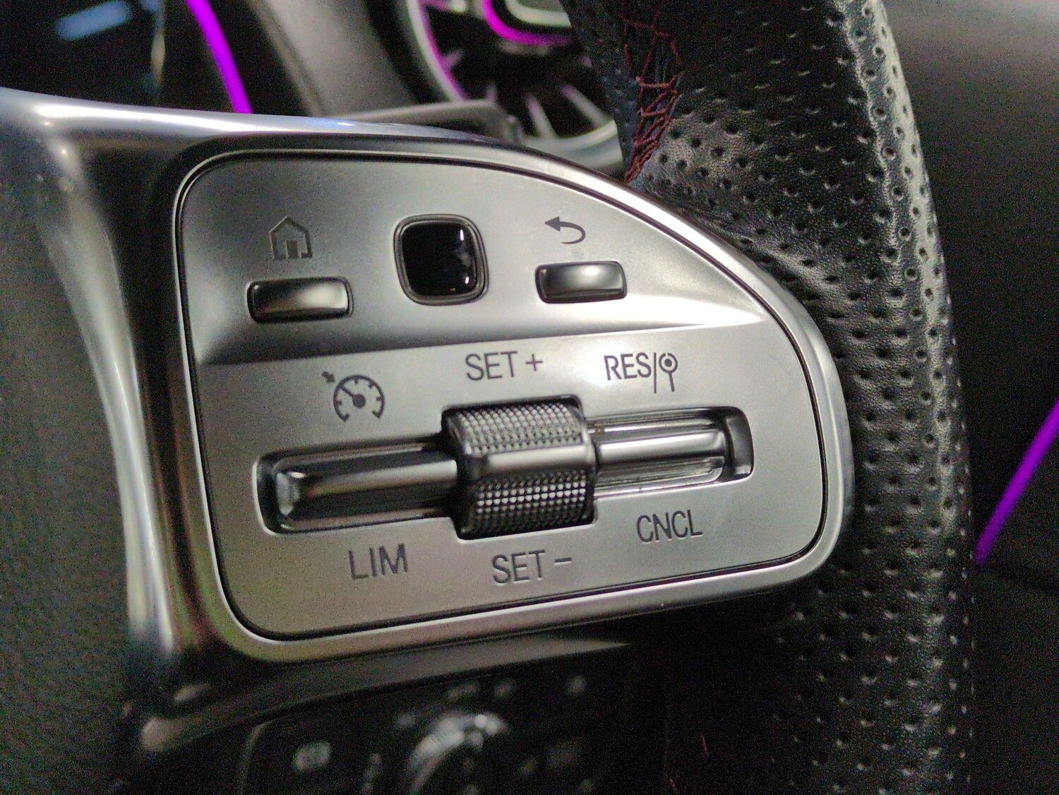 Used Mercedes-Benz EQB 2023 for sale - 77897280: Photo 24