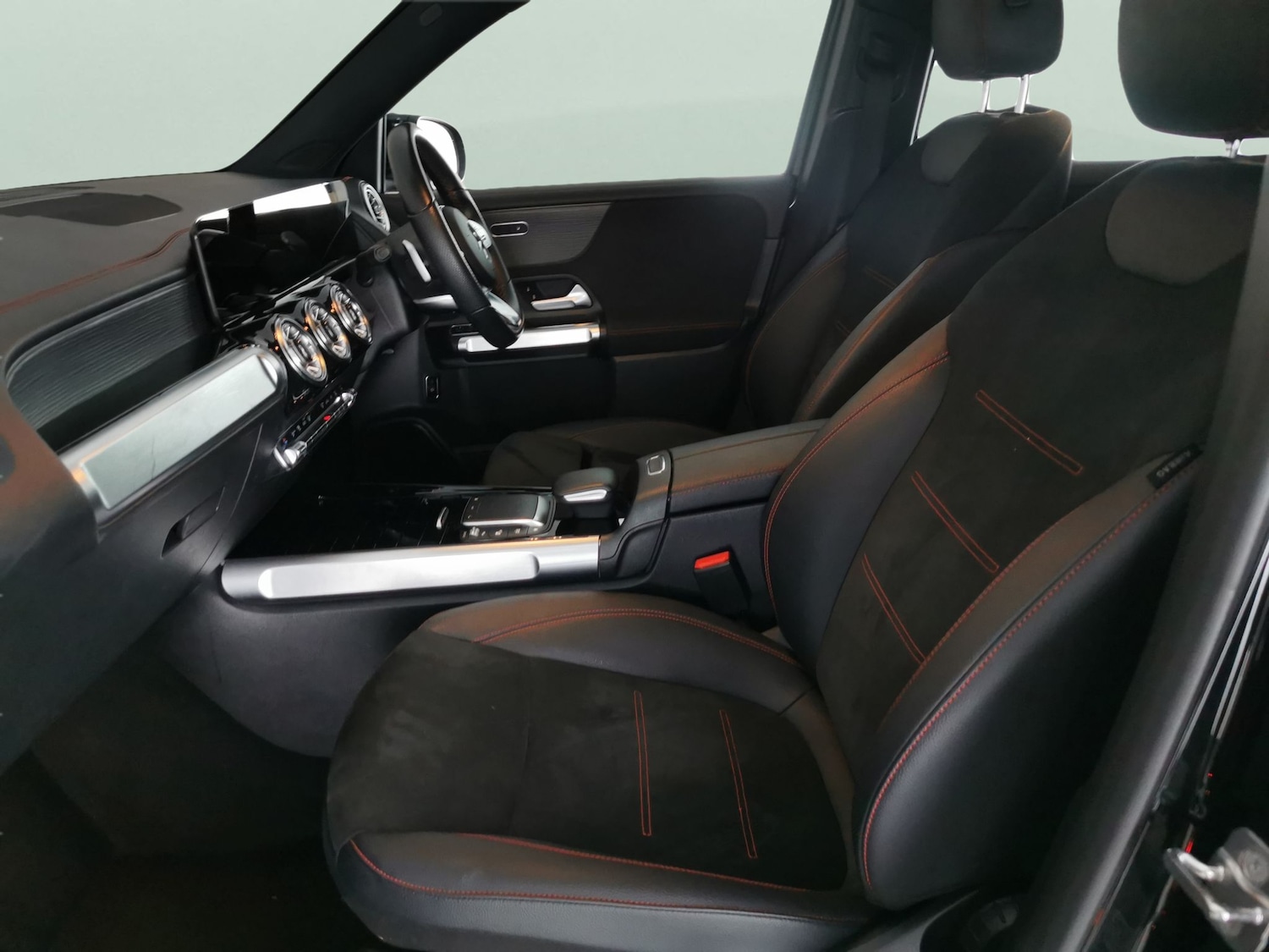 Used Mercedes-Benz EQB 2023 for sale - 77897280: Photo 4