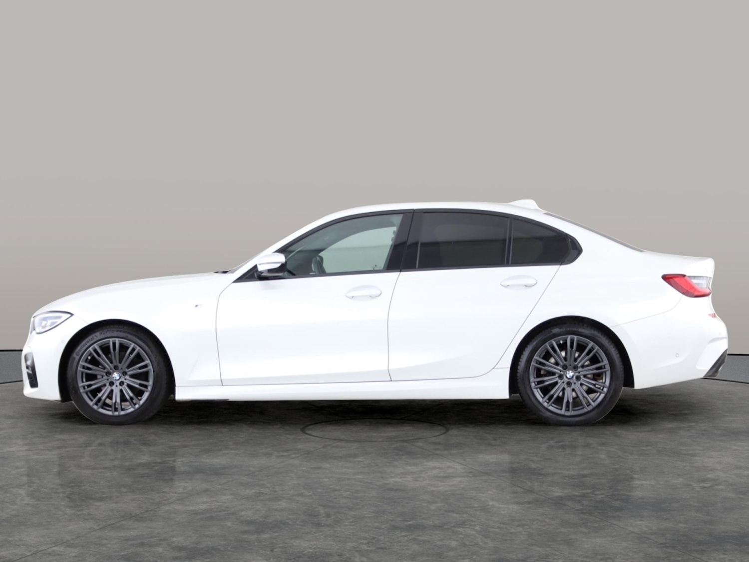 Used BMW 3 Series 2021 for sale - 77296532: Photo 9