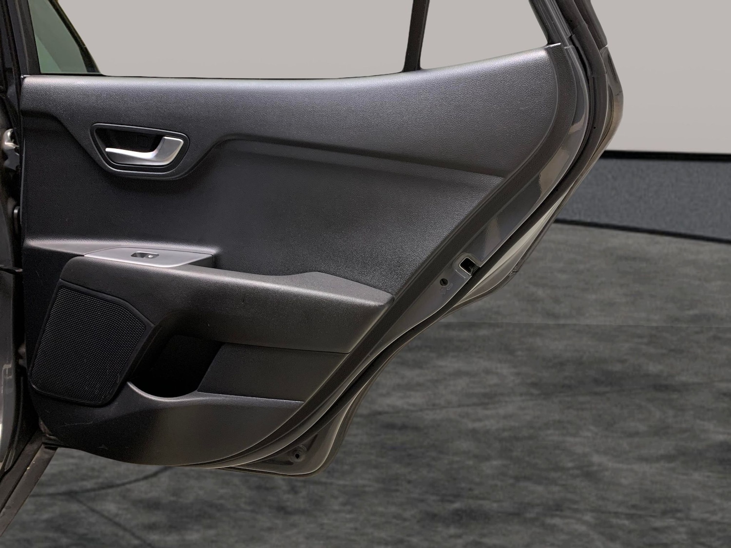 Used Kia Stonic 2022 for sale - 77180421: Photo 29