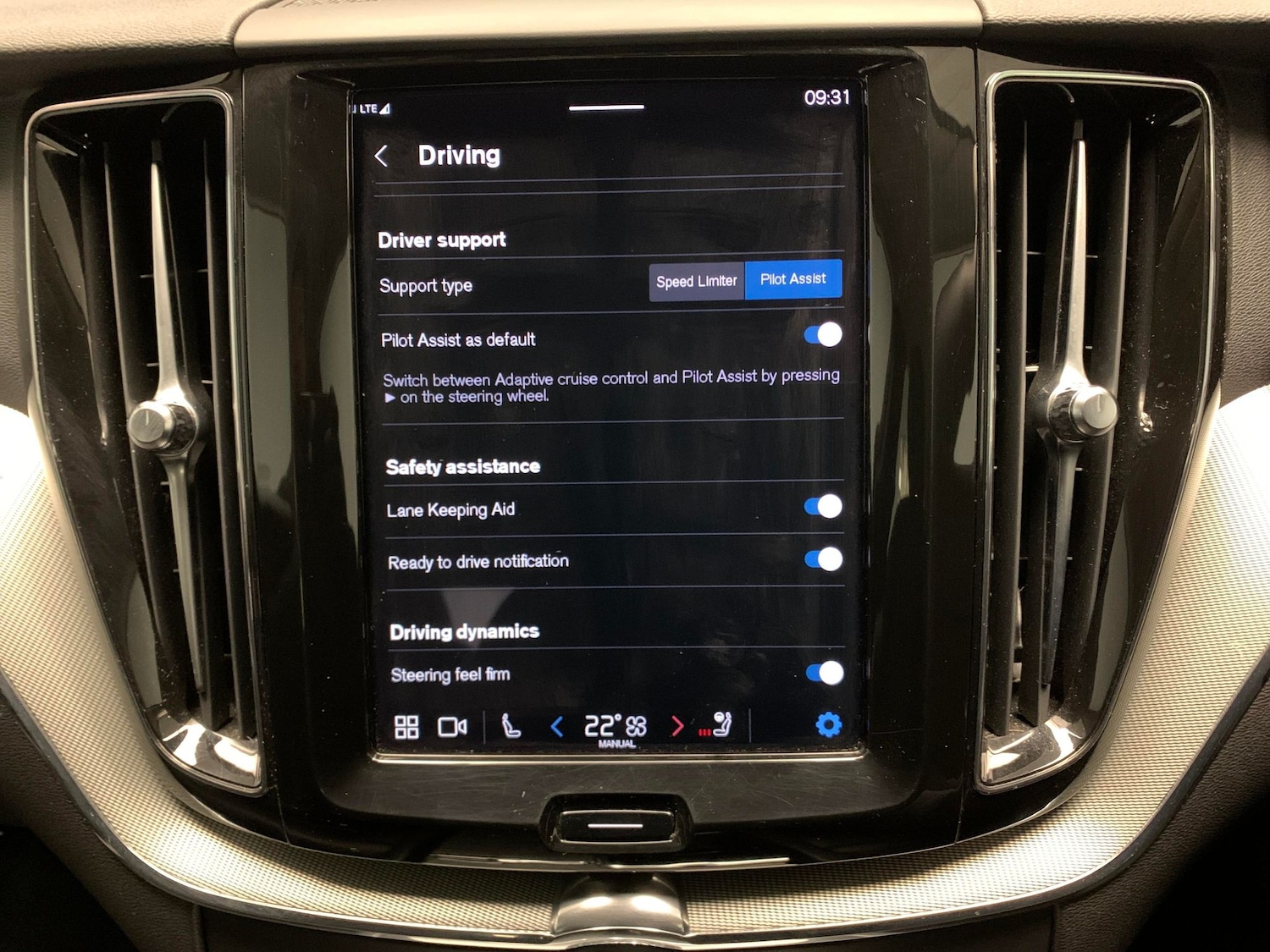 Used Volvo XC60 2023 for sale - 77043427: Photo 21