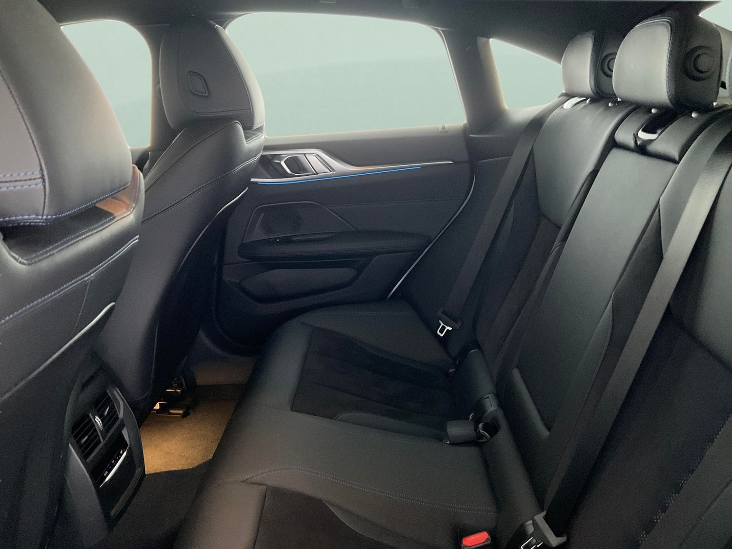 Used BMW i4 2022 for sale - 76954758: Photo 26