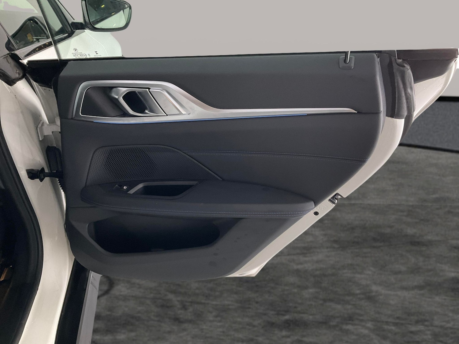 Used BMW i4 2022 for sale - 76954758: Photo 30